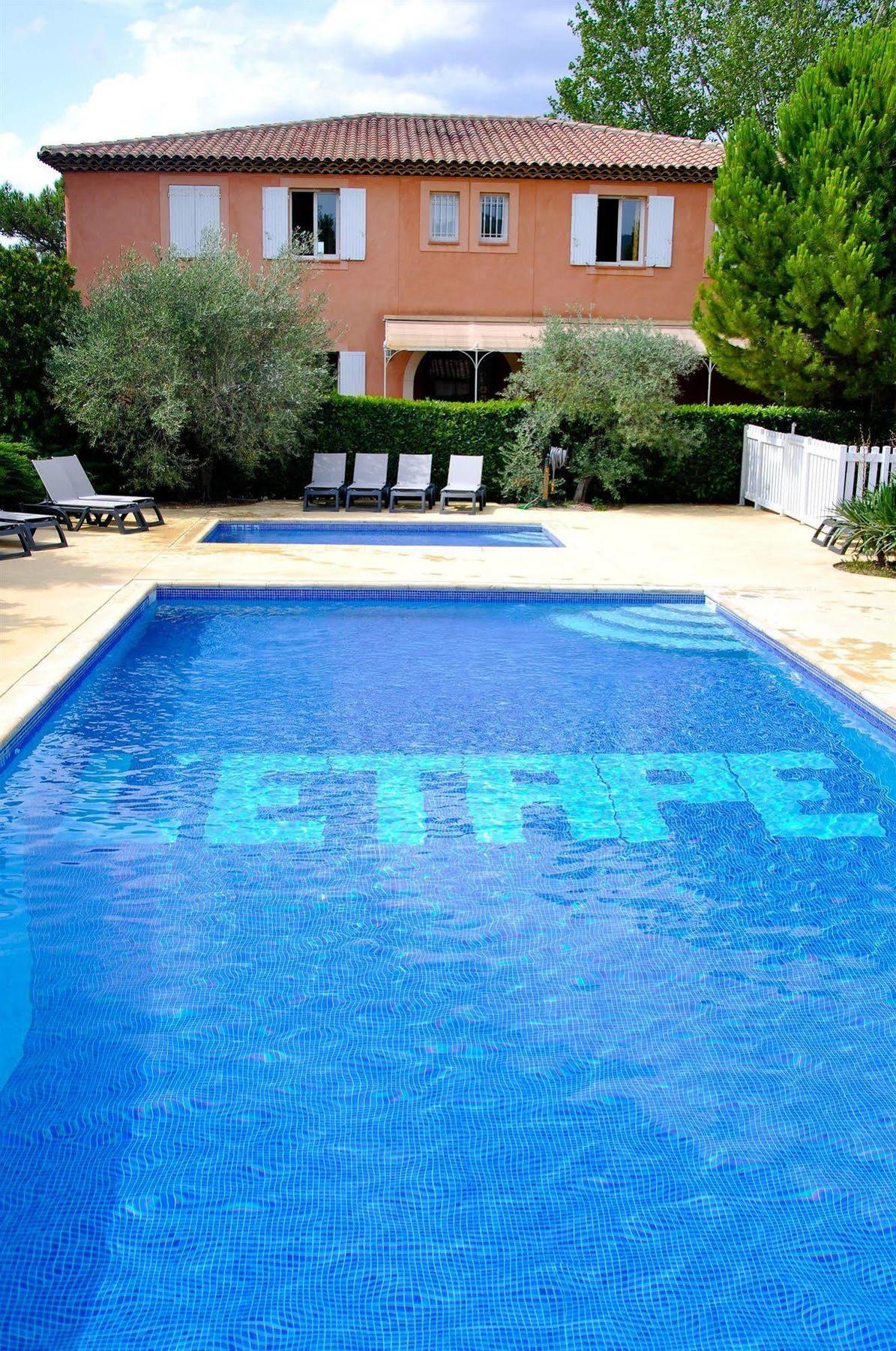 Logis Hotel & Restaurant L'Etape Bouc Bel Air - Gardanne Kültér fotó