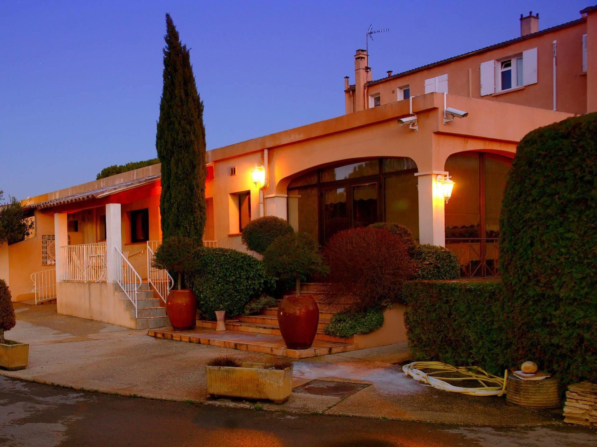 Logis Hotel & Restaurant L'Etape Bouc Bel Air - Gardanne Kültér fotó